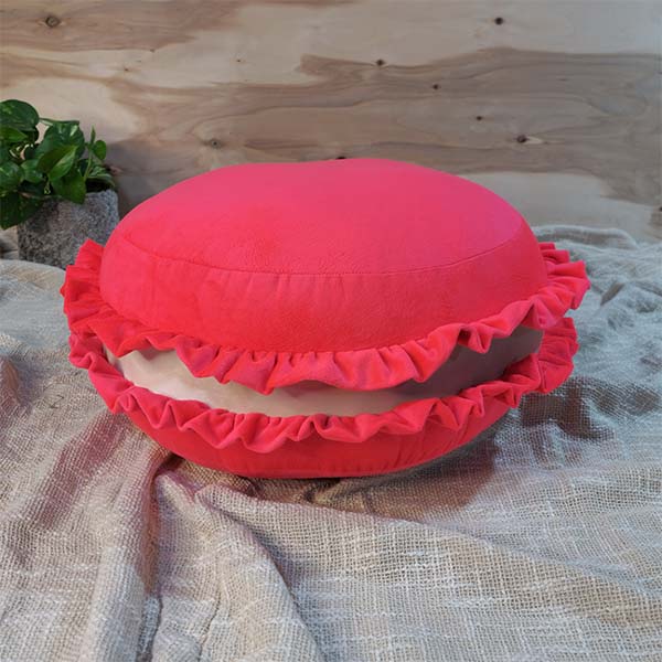 کوسن مخمل طرح ماکارون صورتی